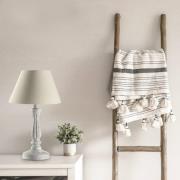 Bordlampe Raffy i alderen tre