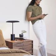 Beacon LED-bordlampe Smith, svart, metall, USB-port