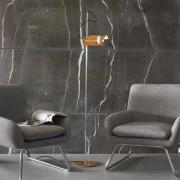 Oluce gulvlampe Spider, sennepsgul/krom, metall, aluminium