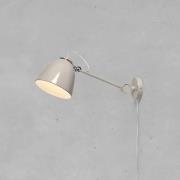 Vegglampe Tilt, greige, utstikk 47 cm, metall