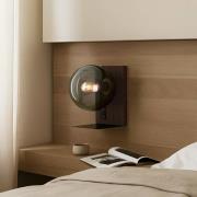 Lucande vegglampe Veloura, høyde 30 cm, glass, tre, USB