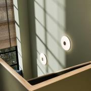 Northern LED-vegglampe Glint, Ø 25 cm, glass, opalhvitt