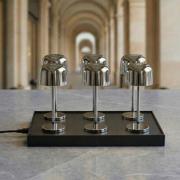 LED-batteridrevet bordlampe Quill, krom, 6 stk., ladestasjon