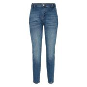 Slim-fit jeans