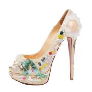 Pre-owned Beige sateng Christian Louboutin haeler