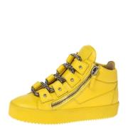 Pre-owned Gult skinn Giuseppe Zanotti joggesko