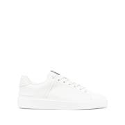 Hvite B-Court Sneakers