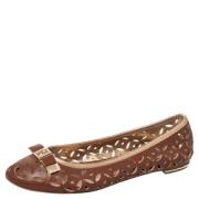 Pre-owned Brunt skinn Carolina Herrera Flats