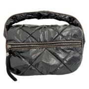 Pre-owned Fabric handbags