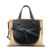 Pre-owned Fabric handbags