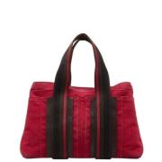 Pre-owned Fabric handbags