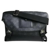 Pre-owned Canvas shoulder-bags