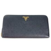 Pre-owned Leather wallets