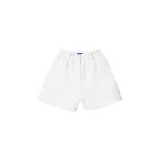 Kort shorts med elastisk midje i hvit