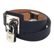 Pre-owned Leather bracelets