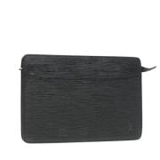 Pre-owned Leather clutches