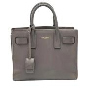 Pre-owned Leather totes