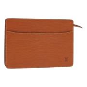 Pre-owned Leather clutches