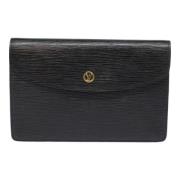 Pre-owned Leather clutches