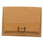 Pre-owned Leather clutches