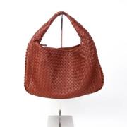 Pre-owned Fabric handbags