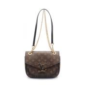 Pre-owned Leather louis-vuitton-bags