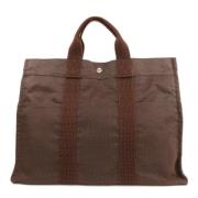 Pre-owned Canvas handbags