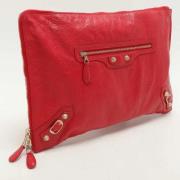 Pre-owned Leather clutches