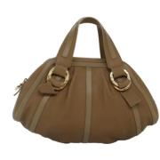 Pre-owned Leather handbags