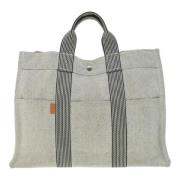 Pre-owned Canvas handbags