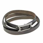 Pre-owned Leather bracelets