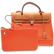 Pre-owned Leather handbags