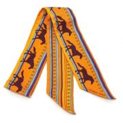 Pre-owned Silk scarves