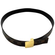 Pre-owned Leather belts