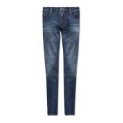 ‘J06’ slim fit jeans