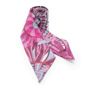 Pre-owned Silk scarves