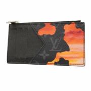 Pre-owned Fabric wallets