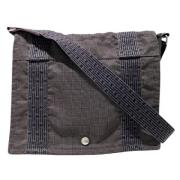 Pre-owned Canvas shoulder-bags