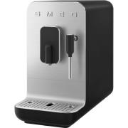 Smeg BCC02BLMEU Espressomaskin med melkeskummer