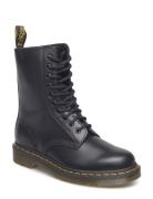 1490 Smooth Støvletter Med Snøring Black Dr. Martens