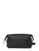 Minimal Focus Washbag Toalettveske Black Calvin Klein