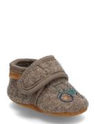 Wool Slippers W. Embroidery Tøfler Innesko Brown En Fant